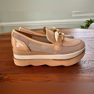 Dolce Vita Women's Jaksen Mesh Platform Loafers Sneaker Tan Size 7.5 Worn Once